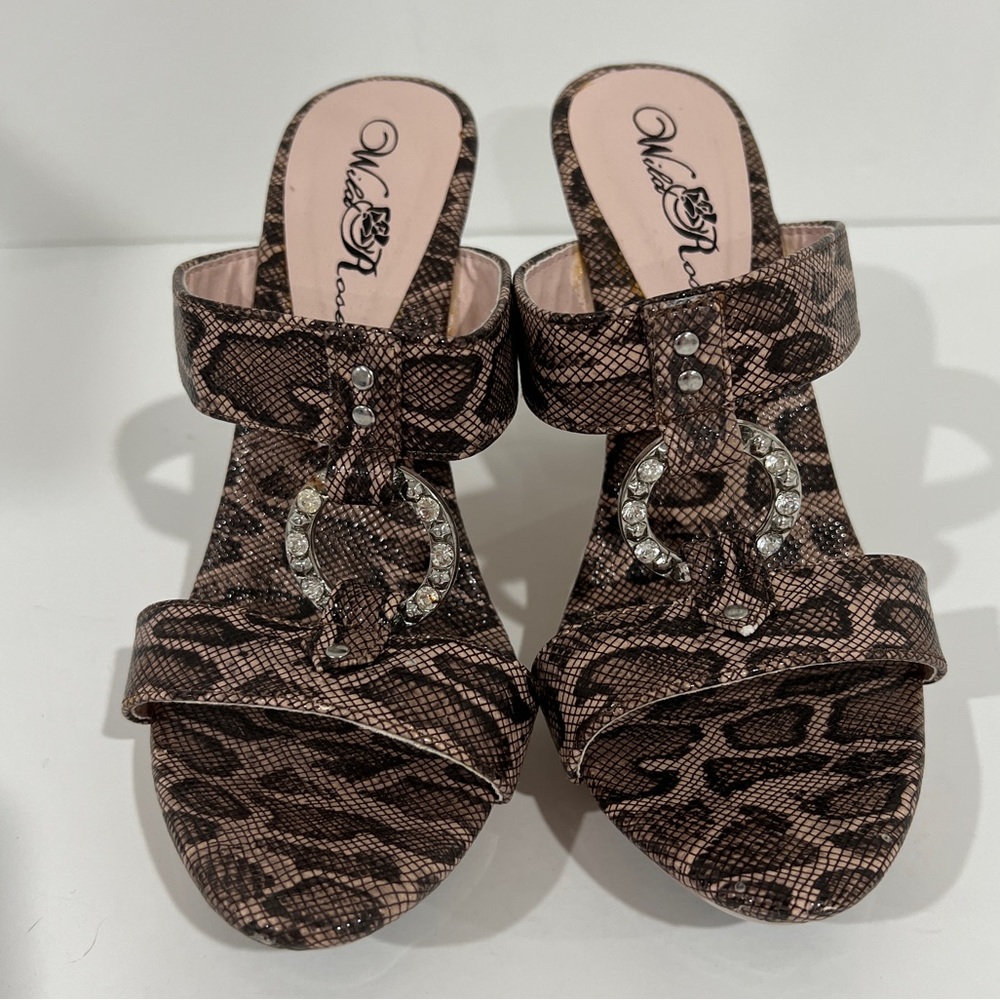 NEW Women’s Girl's Snake Skin And Rhinestone Slip On Open Toe Sandals Shoes Sz 6